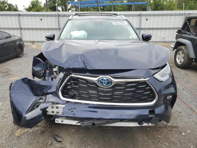 Photo 5 from auction – 2022 TOYOTA HIGHLANDER with VIN 5TDXBRCH4NS546237