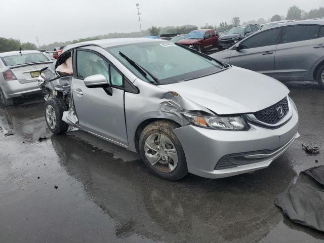Photo 4 from auction – 2015 HONDA CIVIC LX with VIN 19XFB2F50FE250082