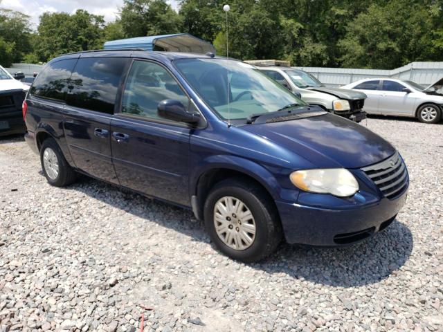 Photo 4 from auction – 2005 CHRYSLER TOWN AND C with VIN 2C4GP44R75R597008
