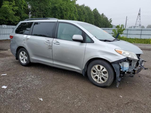 Photo 4 from auction – 2015 TOYOTA SIENNA LE with VIN 5TDKK3DC6FS619281