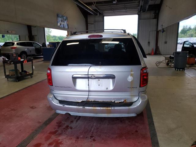 Photo 6 from auction – 2006 CHRYSLER TOWN & COU with VIN 2A4GP54L96R828259