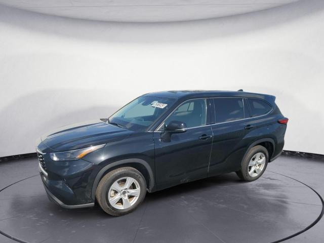 TOYOTA HIGHLANDER 2022 with VIN 5TDZZRAH3NS544356 - Photo from auction