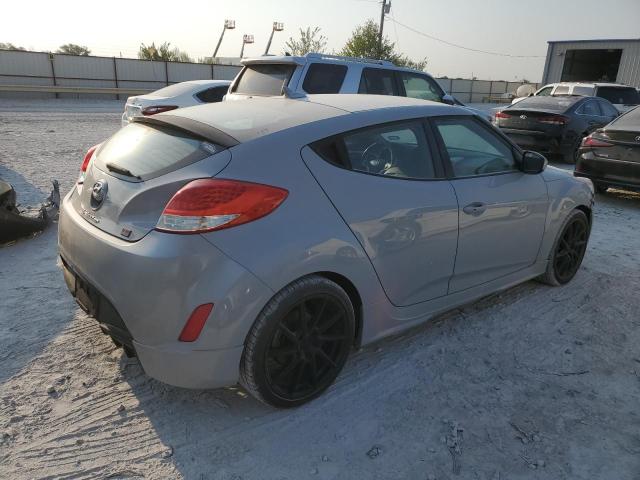 Photo 3 from auction – 2013 HYUNDAI VELOSTER with VIN KMHTC6AD2DU153501