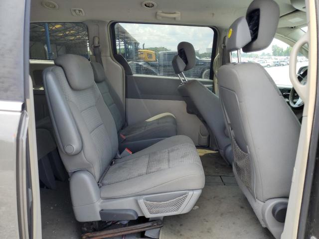 Photo 11 from auction – 2010 CHRYSLER TOWN & COU with VIN 2A4RR4DEXAR314847