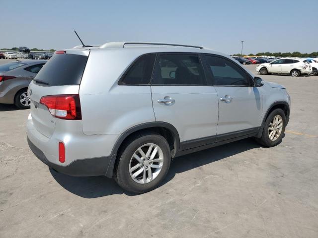 Photo 3 from auction – 2015 KIA SORENTO LX with VIN 5XYKT4A72FG612061