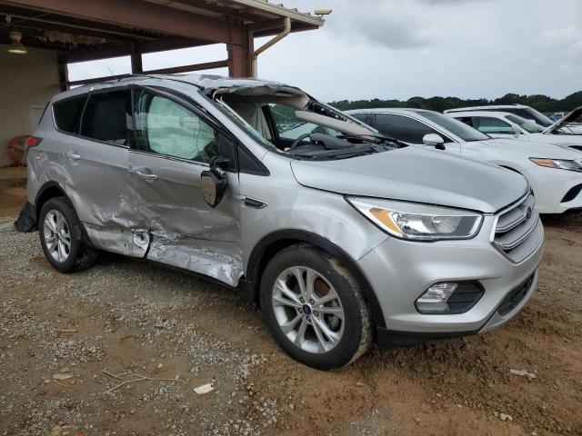 Photo 4 from auction – 2017 FORD ESCAPE SE with VIN 1FMCU0GD0HUA02633