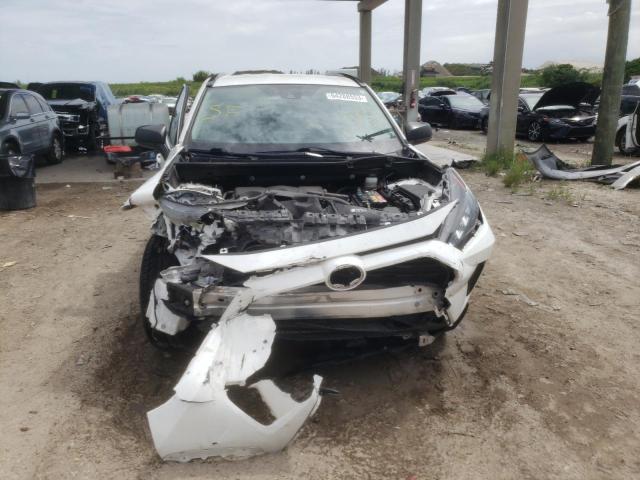 Photo 5 from auction – 2019 TOYOTA RAV4 LE with VIN JTMH1RFV8KD021228