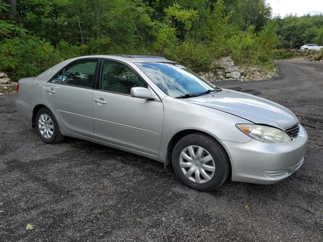 Photo 4 from auction – 2005 TOYOTA CAMRY LE with VIN 4T1BE32K95U392269