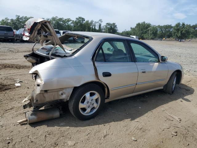 Photo 3 from auction – 2000 HONDA ACCORD with VIN 1HGCG6684YA028741