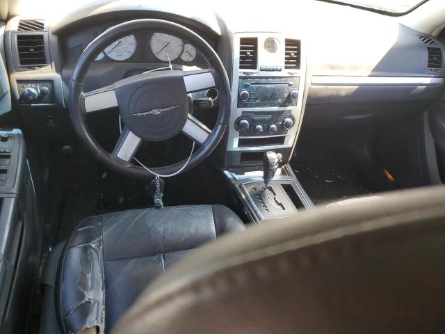 Photo 8 from auction – 2010 CHRYSLER 300 TOURIN with VIN 2C3CA5CV7AH101469