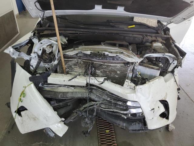 Снимка 12 от търг – 2018 TOYOTA HIGHLANDER с VIN 5TDDZRFH8JS834993