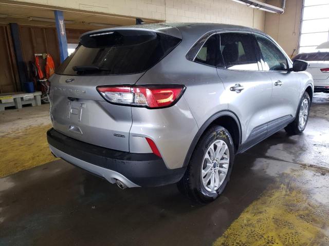 Photo 3 from auction – 2021 FORD ESCAPE SE with VIN 1FMCU9BZ2MUA39667