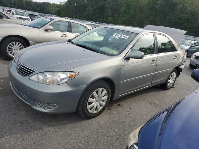 TOYOTA CAMRY LE 2005 with VIN 4T1BE30K55U520753 - Photo from auction