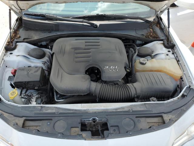 Photo 11 from auction – 2016 CHRYSLER 300 LIMITE with VIN 2C3CCAAG1GH349135