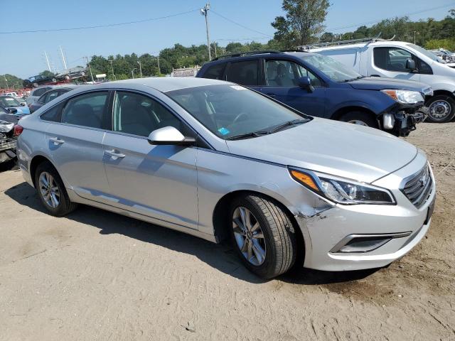 Photo 4 from auction – 2016 HYUNDAI SONATA SE with VIN 5NPE24AF2GH330133