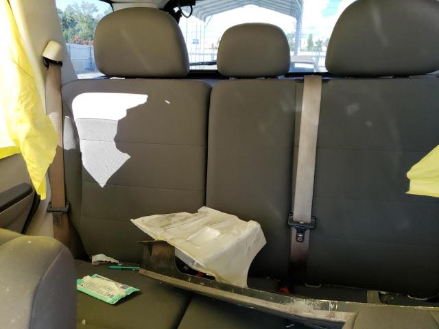 Photo 10 from auction – 2010 FORD ESCAPE XLS with VIN 1FMCU0C71AKA93736