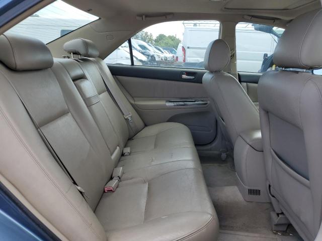 Photo 10 from auction – 2002 TOYOTA CAMRY with VIN JTDBF30K320060772
