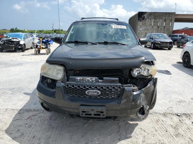Photo 5 from auction – 2005 FORD ESCAPE LIM with VIN 1FMCU94165KA36954