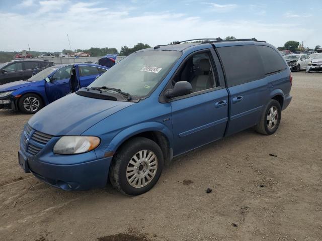 DODGE GRAND CARA 2005 with VIN 2D4GP44L75R388799 - Photo from auction