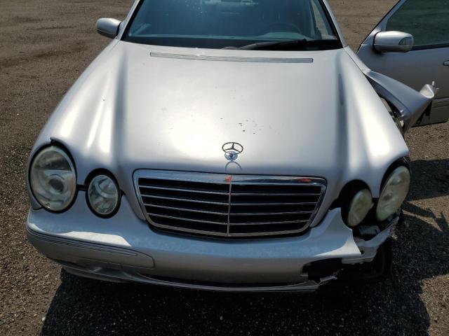 Photo 11 from auction – 2002 MERCEDES-BENZ E 320 with VIN WDBJF65J22B459799