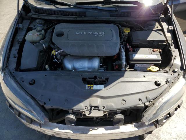 Photo 11 from auction – 2015 CHRYSLER 200 LIMITE with VIN 1C3CCCAB6FN698538