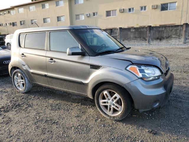 Photo 4 from auction – 2011 KIA SOUL !/+/S with VIN KNDJT2A22B7208110