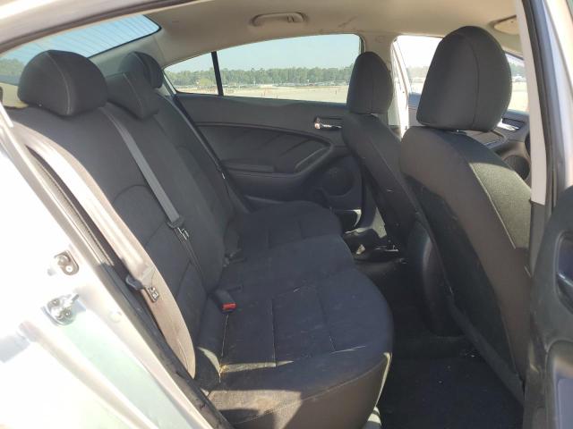 Photo 10 from auction – 2016 KIA FORTE LX with VIN KNAFK4A60G5563803