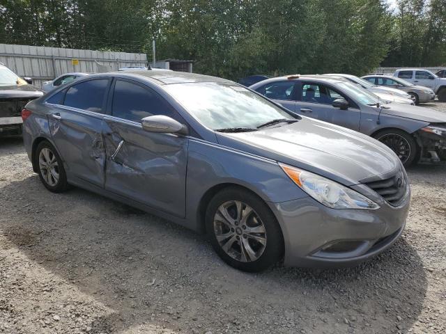 Photo 4 from auction – 2013 HYUNDAI SONATA SE with VIN 5NPEC4AC0DH662196