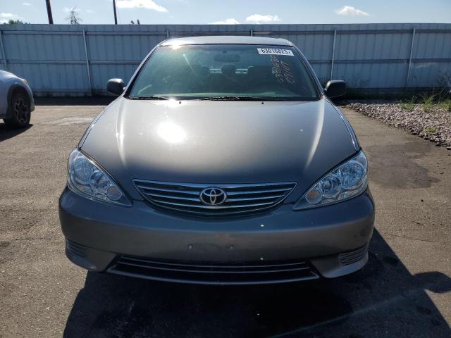 Photo 5 from auction – 2005 TOYOTA CAMRY LE with VIN 4T1BE32K95U994802
