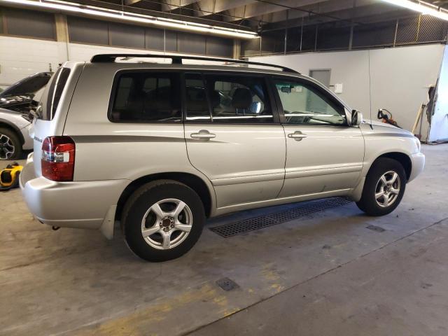 Photo 3 from auction – 2005 TOYOTA HIGHLANDER with VIN JTEDD21A450106981