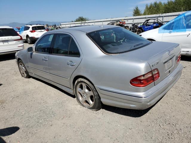 Снимка 2 от търг – 2001 MERCEDES-BENZ E 320 с VIN WDBJF65JX1B298875
