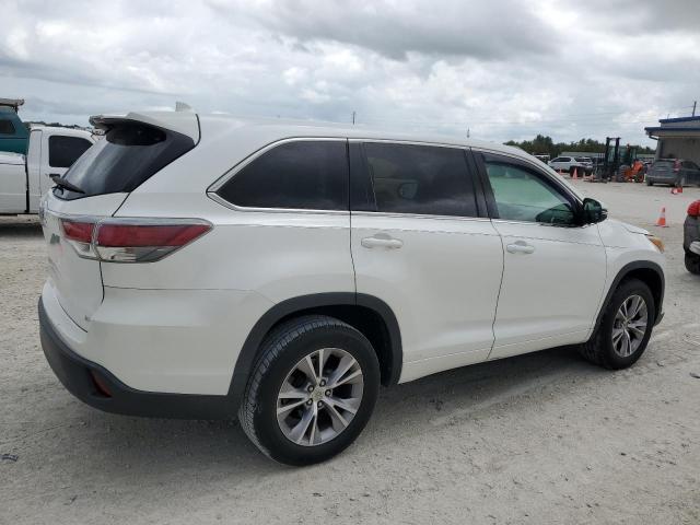 Photo 3 from auction – 2015 TOYOTA HIGHLANDER with VIN 5TDZKRFH8FS077904