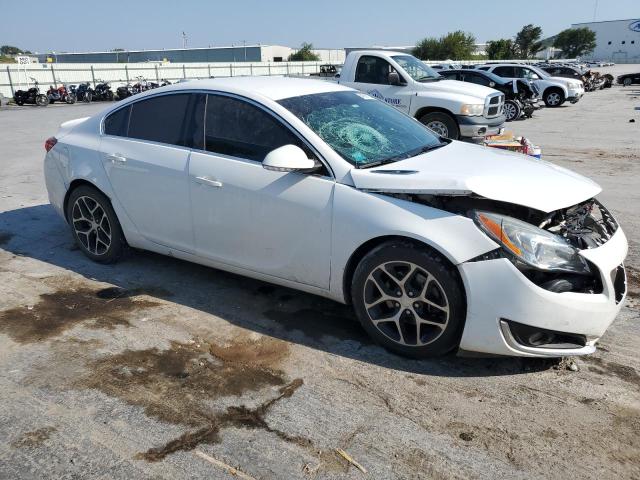 Photo 4 from auction – 2017 BUICK REGAL SPOR with VIN 2G4GL5EX2H9154635