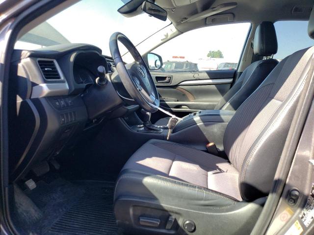 Photo 7 from auction – 2017 TOYOTA HIGHLANDER with VIN 5TDBZRFHXHS454846