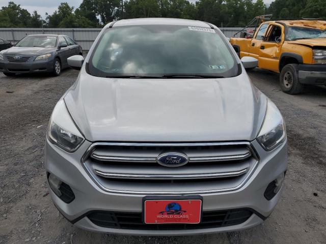 Photo 5 from auction – 2017 FORD ESCAPE SE with VIN 1FMCU9G96HUD94890