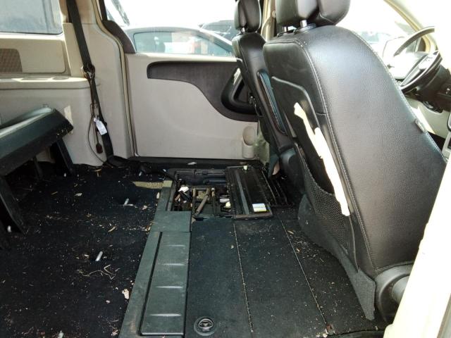 Photo 10 from auction – 2012 CHRYSLER TOWN & COU with VIN 2C4RC1BG4CR293295