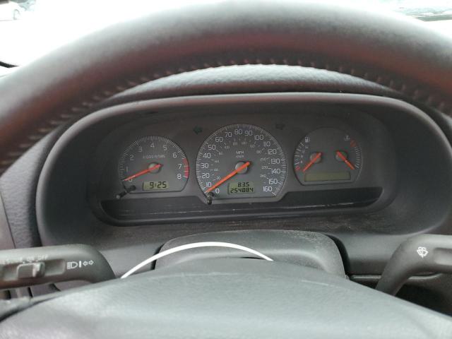 Foto 9 de la subasta – 2000 VOLVO 240 con VIN YV1VW2558YF528795