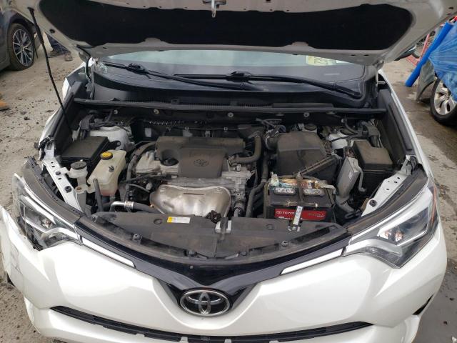 Photo 12 from auction – 2017 TOYOTA RAV4 LIMIT with VIN 2T3DFREV1HW582920