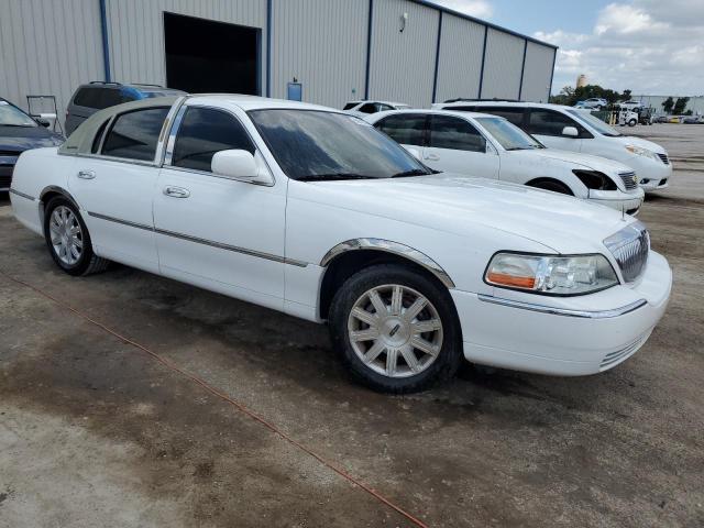 Photo 4 from auction – 2011 LINCOLN TOWN CAR S with VIN 2LNBL8CV1BX752375