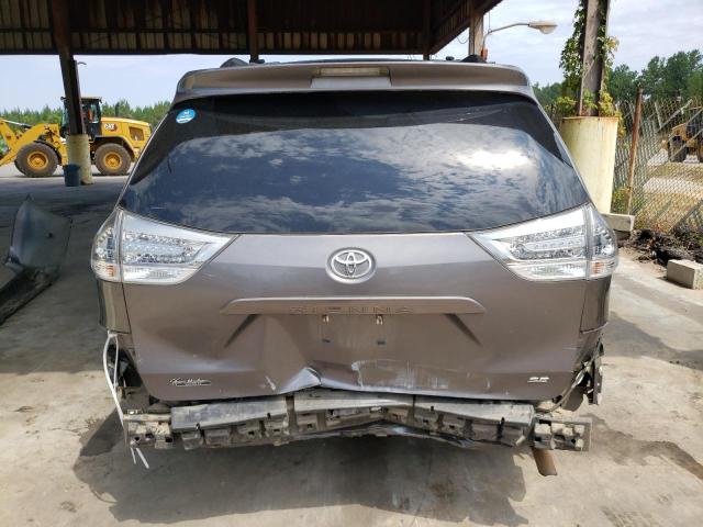 Photo 6 from auction – 2017 TOYOTA SIENNA SE with VIN 5TDXZ3DC3HS779722