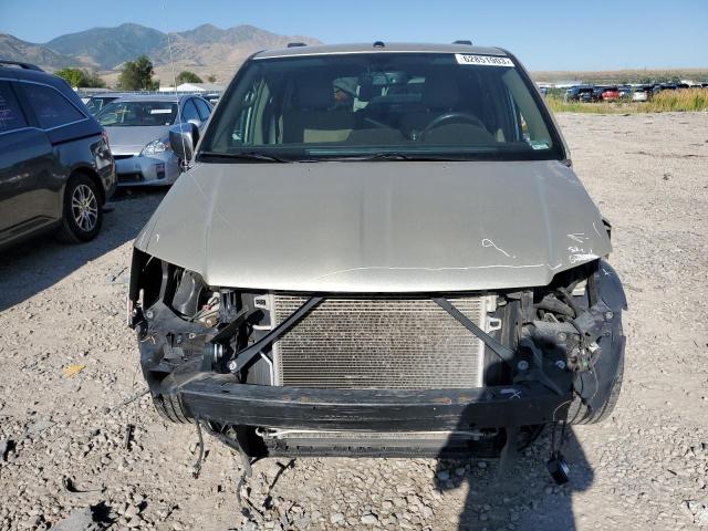 Photo 5 from auction – 2011 CHRYSLER TOWN & COU with VIN 2A4RR6DG4BR624104