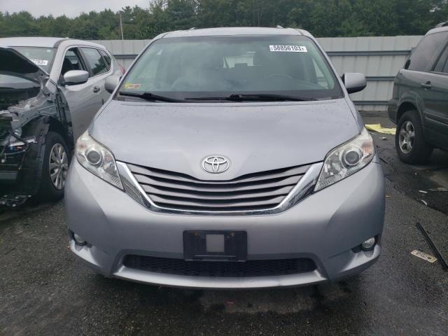 Photo 5 from auction – 2017 TOYOTA SIENNA XLE with VIN 5TDYZ3DC7HS800186