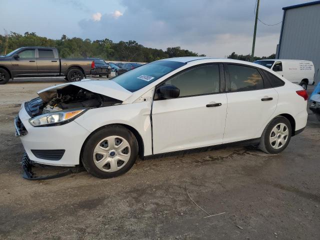 FORD FOCUS S 2015 with VIN 1FADP3E23FL366136 - Photo from auction