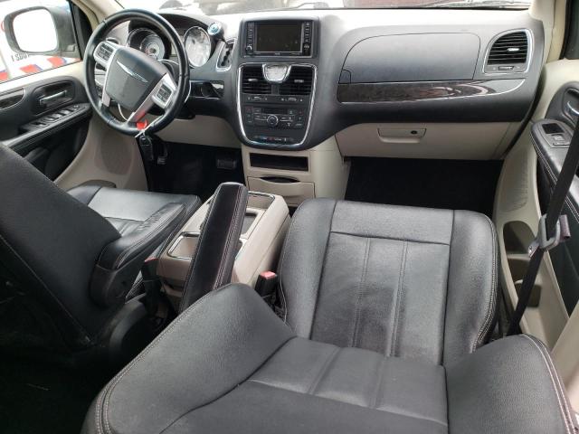 Photo 8 from auction – 2016 CHRYSLER TOWN & COU with VIN 2C4RC1BG2GR186431