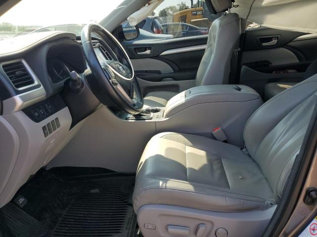 Photo 7 from auction – 2018 TOYOTA HIGHLANDER with VIN 5TDJZRFH2JS490970
