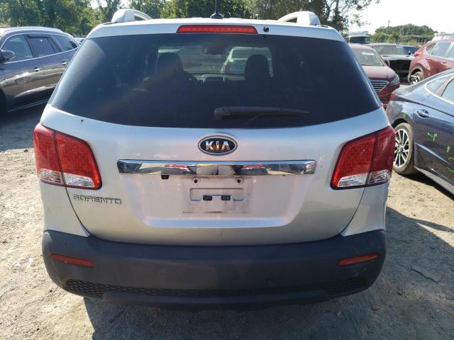 Photo 6 from auction – 2013 KIA SORENTO LX with VIN 5XYKTCA68DG371931