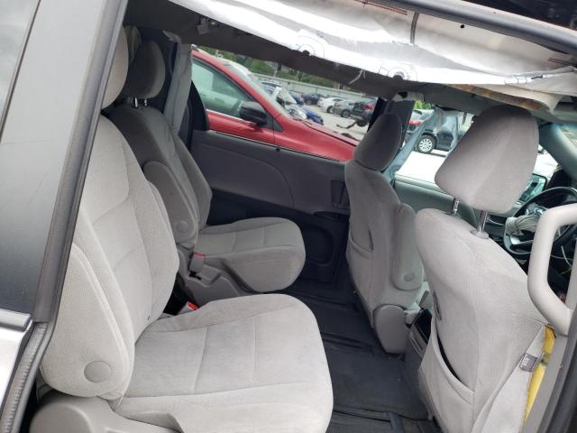 Photo 10 from auction – 2016 TOYOTA SIENNA LE with VIN 5TDJK3DC9GS142374
