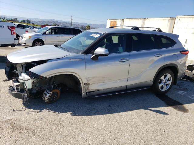 TOYOTA HIGHLANDER 2022 with VIN 5TDCZRBH2NS197137 - Photo from auction