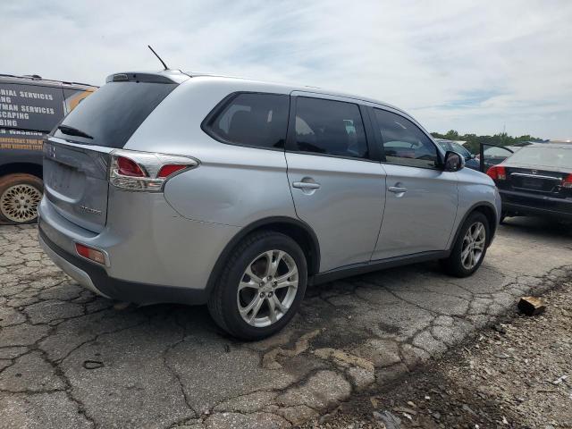 Photo 3 from auction – 2015 MITSUBISHI OUTLANDER with VIN JA4AD3A34FZ001167