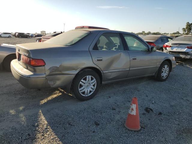 Photo 3 from auction – 2001 TOYOTA CAMRY LE with VIN 4T1BF22K71U115136